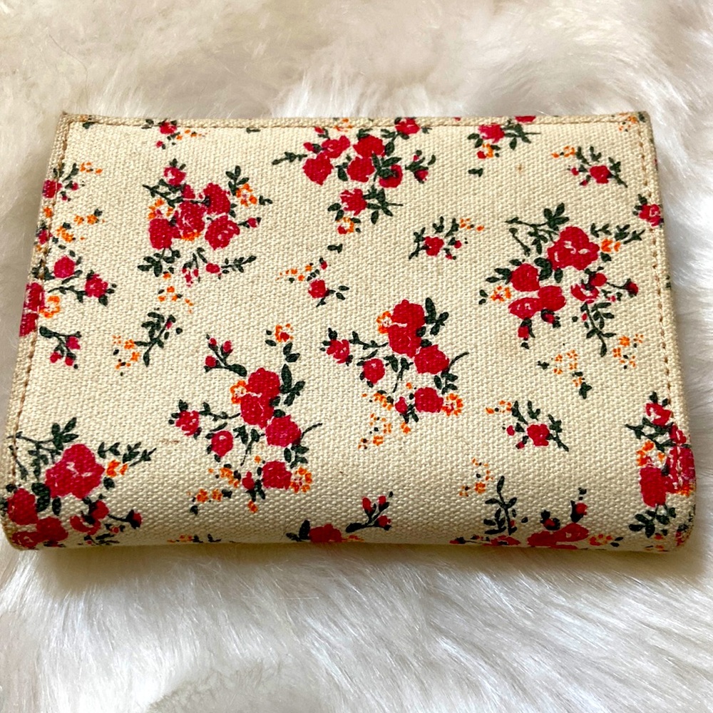 Floral wallet